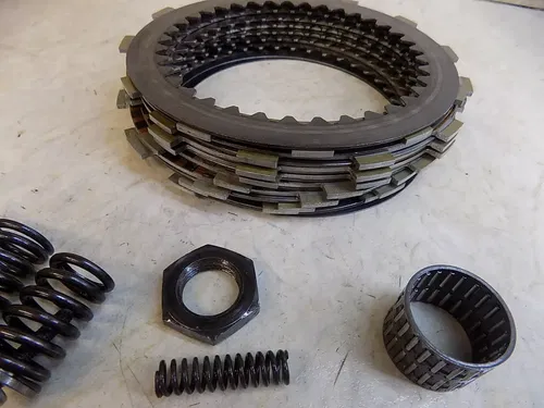 KTM 690 Enduro Clutch Kit   2013