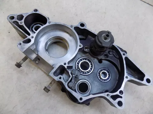 Honda ATC250R Left Engine Case Half   atc 250R R 1983