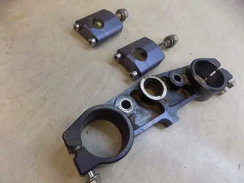 Honda CR500 Applied Racing Triple Tree Clamp w/ 1 1/8 clamp    CR 500 1997