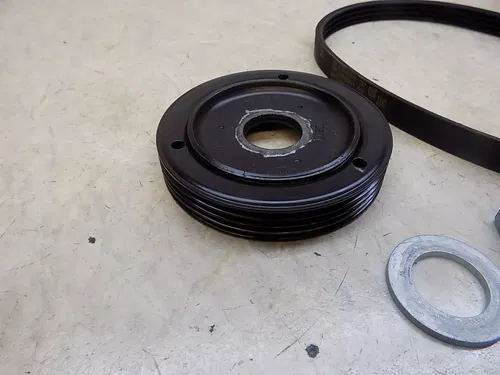 BMW R1200GS Alternator belt / pulley    R 1200gs GS 2011 low miles