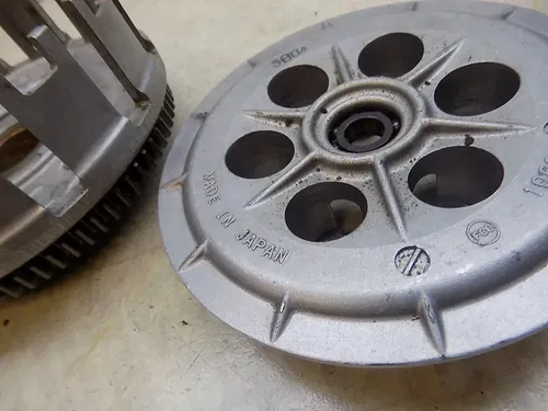 Suzuki LTZ400 Clutch Basket w/ Hub / pressure Plate LTZ 400