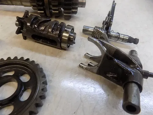 Honda XR650L Transmission w/ shift forks drum shaft   XR 650L L 2012 eng