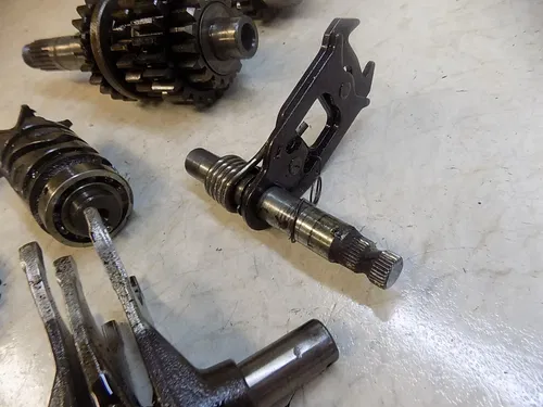 Honda XR650L Transmission w/ shift forks drum shaft   XR 650L L 2012 eng