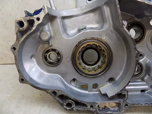 Honda XR650R Right Engine Case half     XR 650R R 2001  c