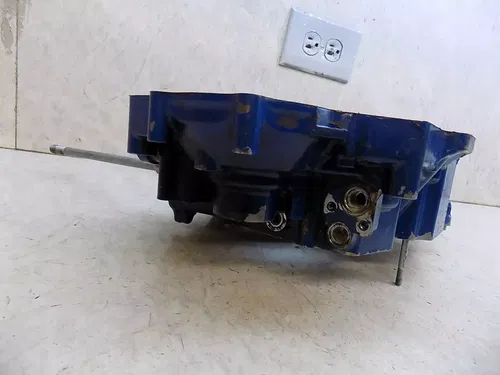 Honda XR650R Right Engine Case half     XR 650R R 2001  c