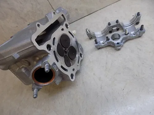 Kawasaki KX250 Head Assembly w/ Valves    KX 250 2025 NEW