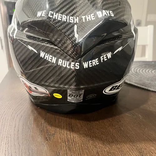 Bell Moto 10 Carbon Flex