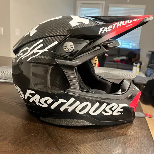 Bell Moto 10 Carbon Flex