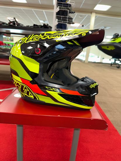 Troy Lee Designs Helmets - Size M