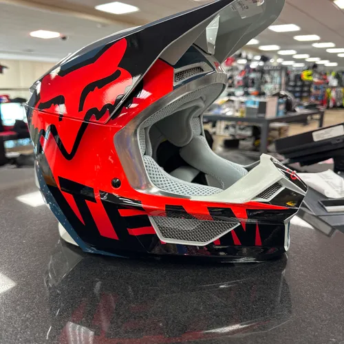 fox v1 trice helmet size xs