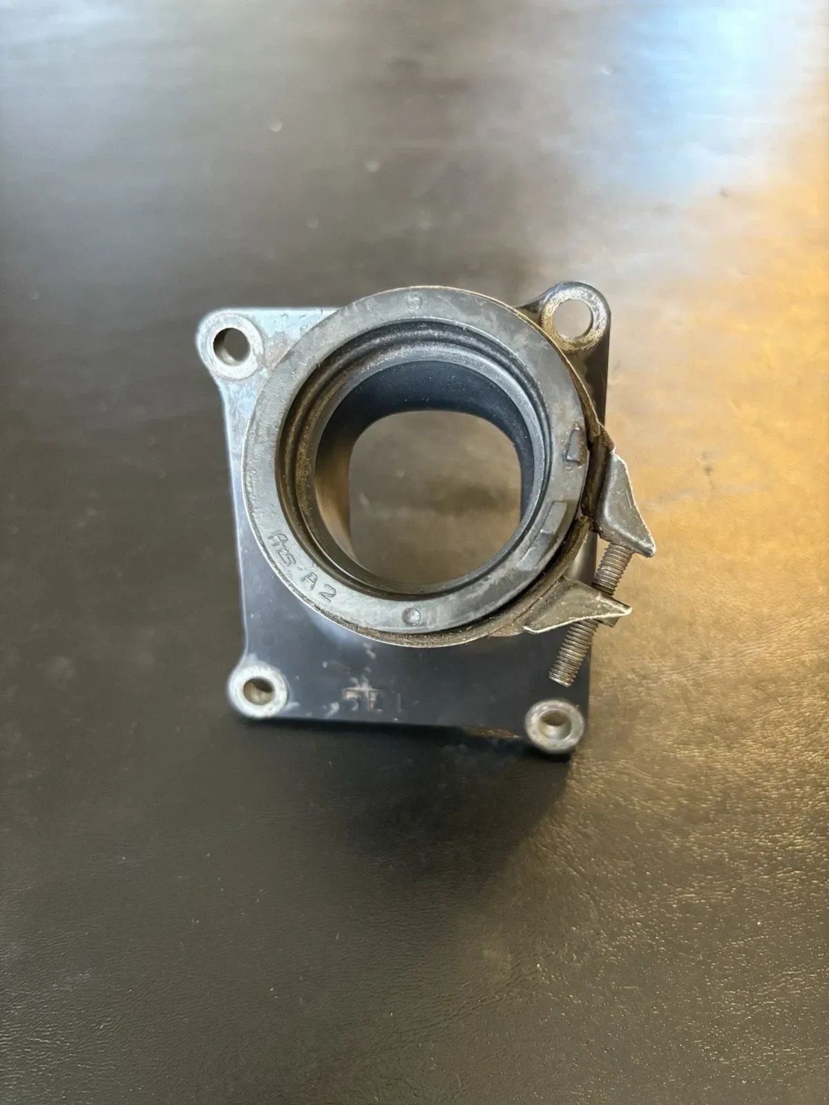 1999 2000 Yamaha Yz125 Yz 125 OEM Air Manifold Intake Carb Boot Reed Valve Cover