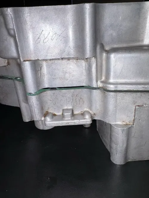 2004 04 HONDA CRF450R OEM LEFT & RIGHT ENGINE MOTOR CRANKCASE CRANK CASES BLOCK