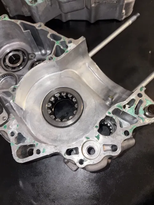 2004 04 HONDA CRF450R OEM LEFT & RIGHT ENGINE MOTOR CRANKCASE CRANK CASES BLOCK