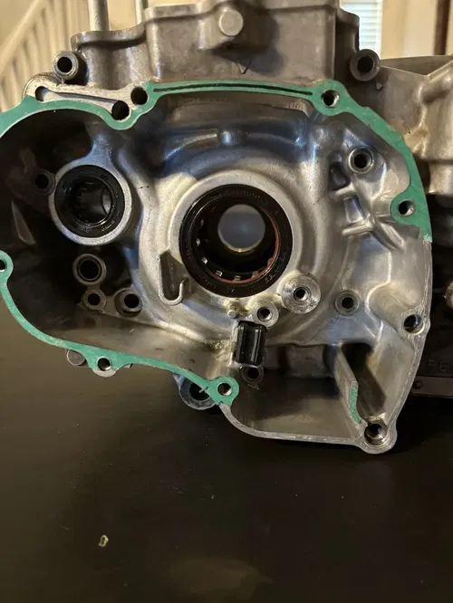 2004 04 HONDA CRF450R OEM LEFT & RIGHT ENGINE MOTOR CRANKCASE CRANK CASES BLOCK