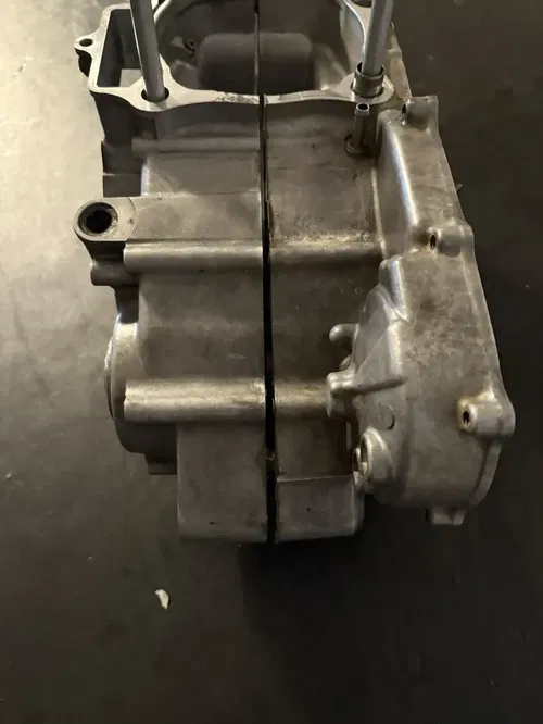 2004 04 HONDA CRF450R OEM LEFT & RIGHT ENGINE MOTOR CRANKCASE CRANK CASES BLOCK