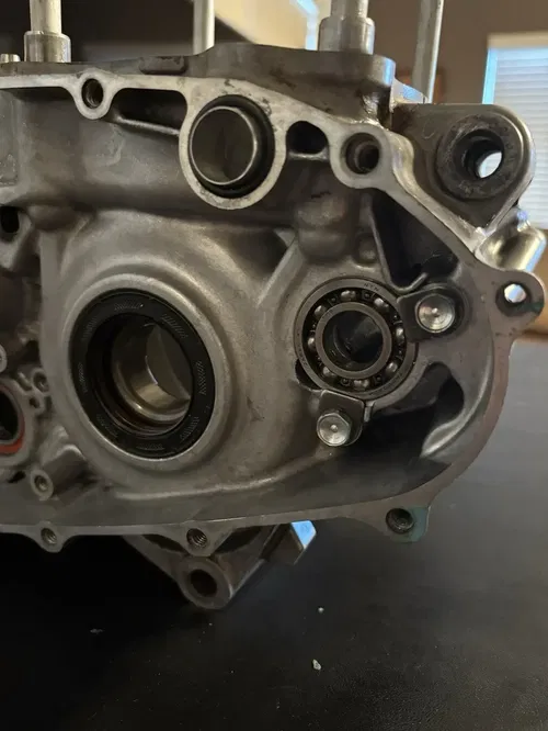 2004 04 HONDA CRF450R OEM LEFT & RIGHT ENGINE MOTOR CRANKCASE CRANK CASES BLOCK