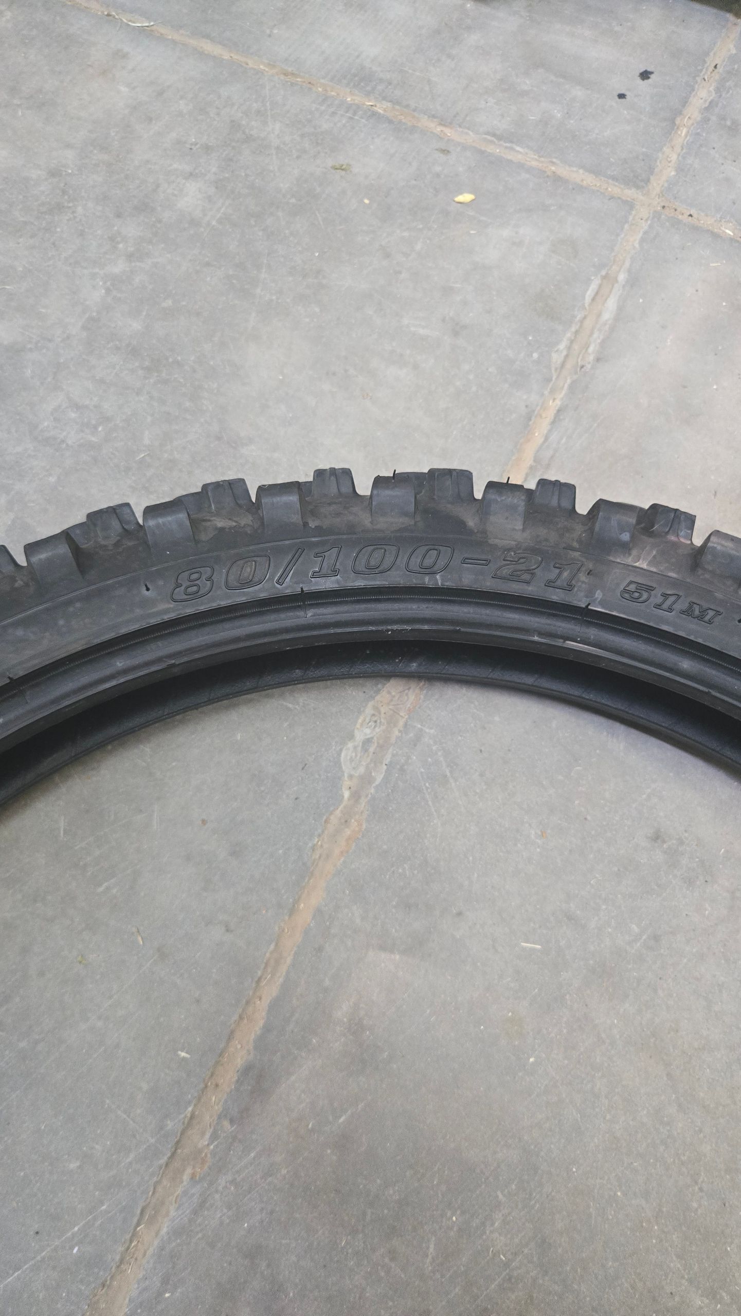 At82 Front Used Tire 80 100 21