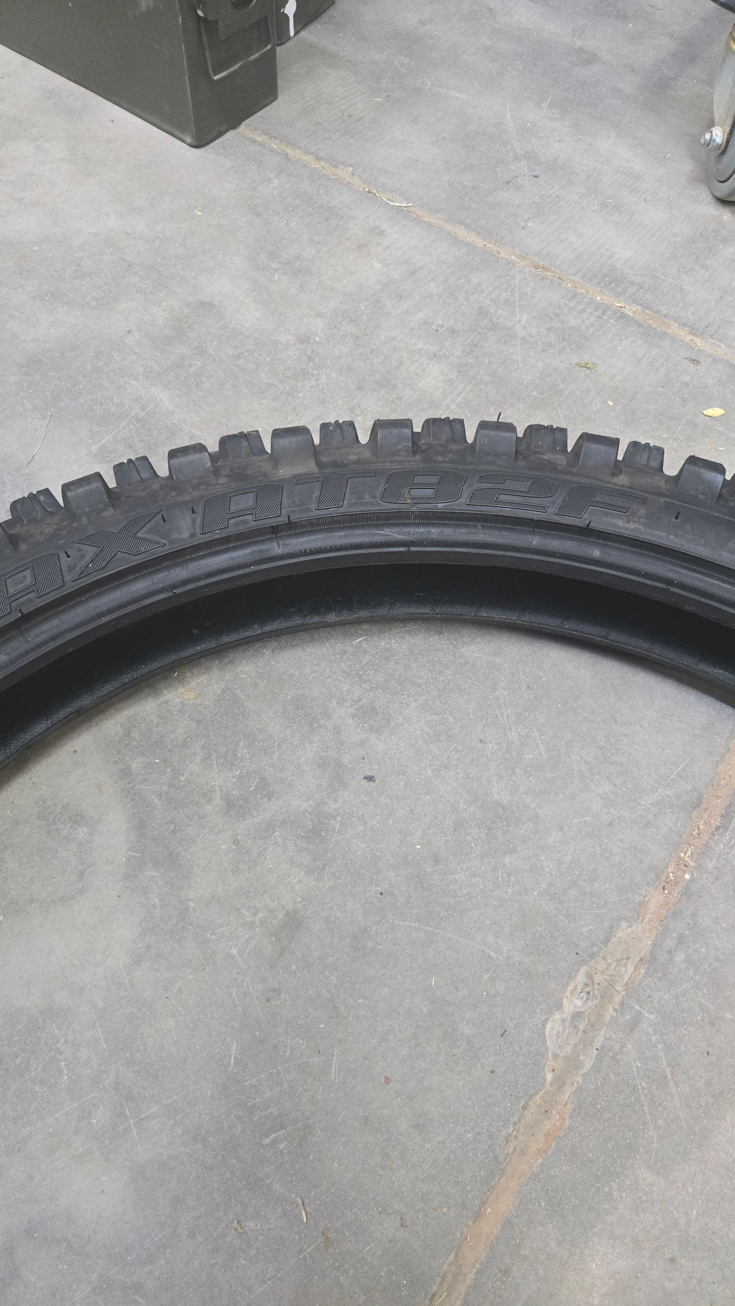 At82 Front Used Tire 80 100 21