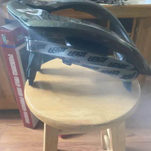 Leatt Neck Brace
