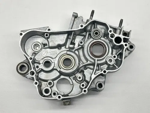 1994 Yamaha YZ125 Right Side Engine Case Crankcase Bottom End 4JY-15121-00-00