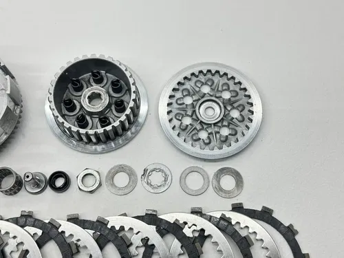 1980 Suzuki RM125 Clutch Assembly Basket Hub Plates Kit Spring Bolts Dirt Bike