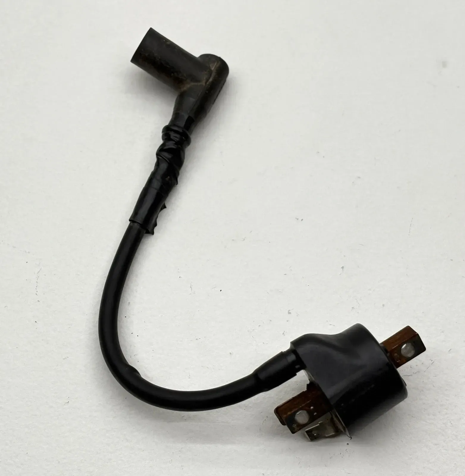 2012 KTM 250SX Ignition Coil OEM Spark Plug Wire Cap 58439006000 Black Dirt Bike