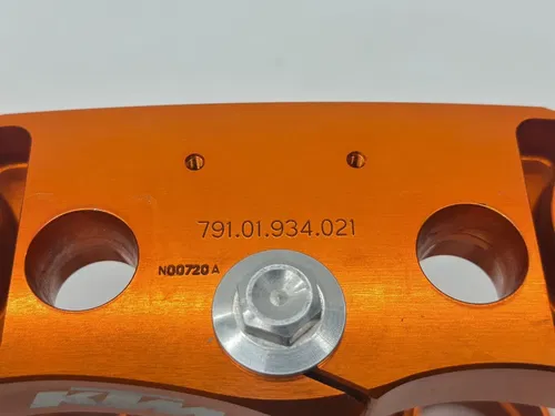 2021 KTM 450SXF Factory Edition Triple Clamp Tree Steering Steam Orange Billet
