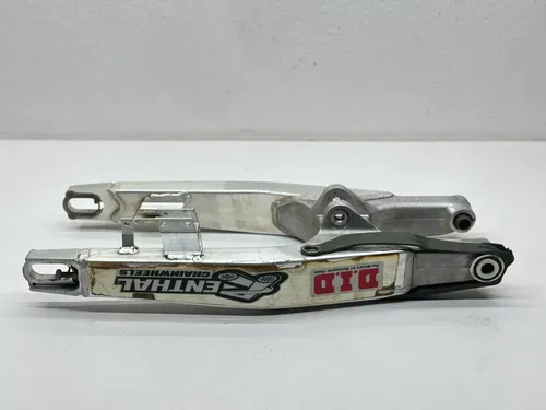 2004 Honda CRF250R Swingarm Suspension OEM Rear Swing Arm 52200-KSK-000 CRF 250R