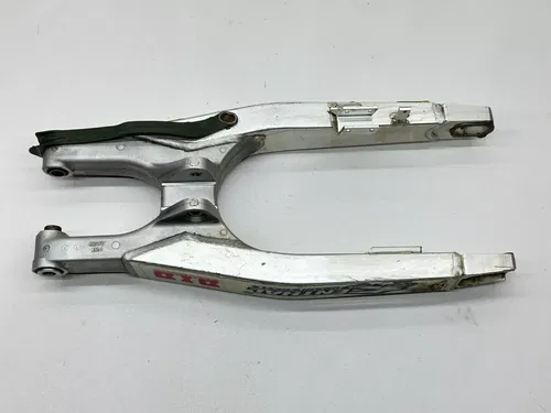 2004 Honda CRF250R Swingarm Suspension OEM Rear Swing Arm 52200-KSK-000 CRF 250R