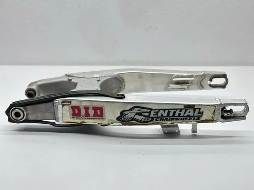 2004 Honda CRF250R Swingarm Suspension OEM Rear Swing Arm 52200-KSK-000 CRF 250R