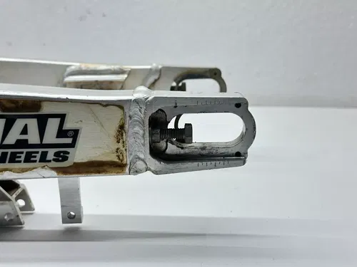 2004 Honda CRF250R Swingarm Suspension OEM Rear Swing Arm 52200-KSK-000 CRF 250R