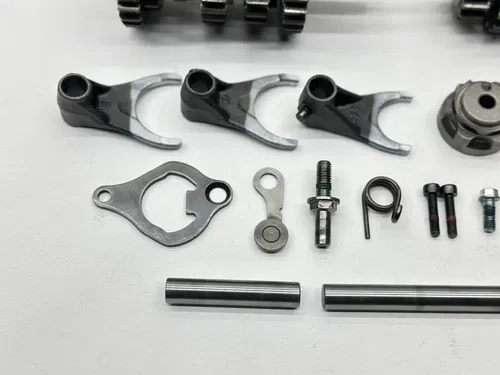 2017 Kawasaki KX250F Transmission Tranny Engine Gears Shaft Forks Spindle KX