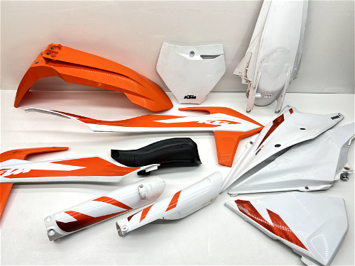 2020 KTM 125SX Plastic Kit Fenders Shrouds Side Panels Orange Fender number SXF