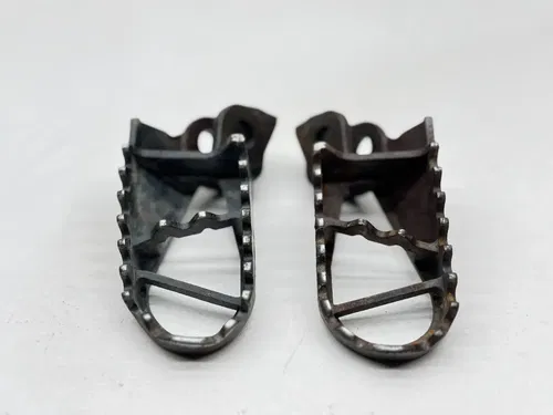 2016 Suzuki RM85 Foot Peg Set Left Right OEM Footrests Assembly 43551-14D21 RM