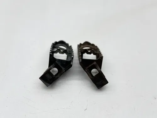 2016 Suzuki RM85 Foot Peg Set Left Right OEM Footrests Assembly 43551-14D21 RM