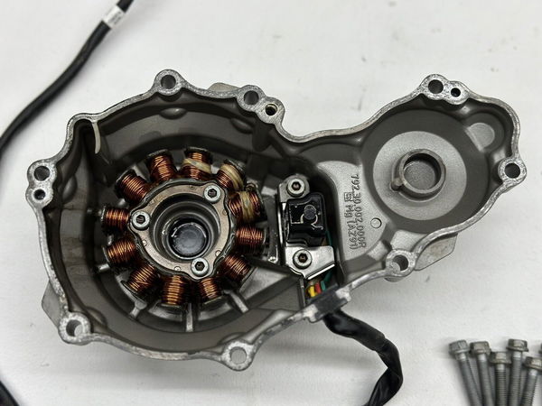 2021 KTM 250 SX-F Stator OEM Ignition Engine Cover 250 350 2021 KTM 250 SX-F Stator OEM Ignition Engine Cover 250 350