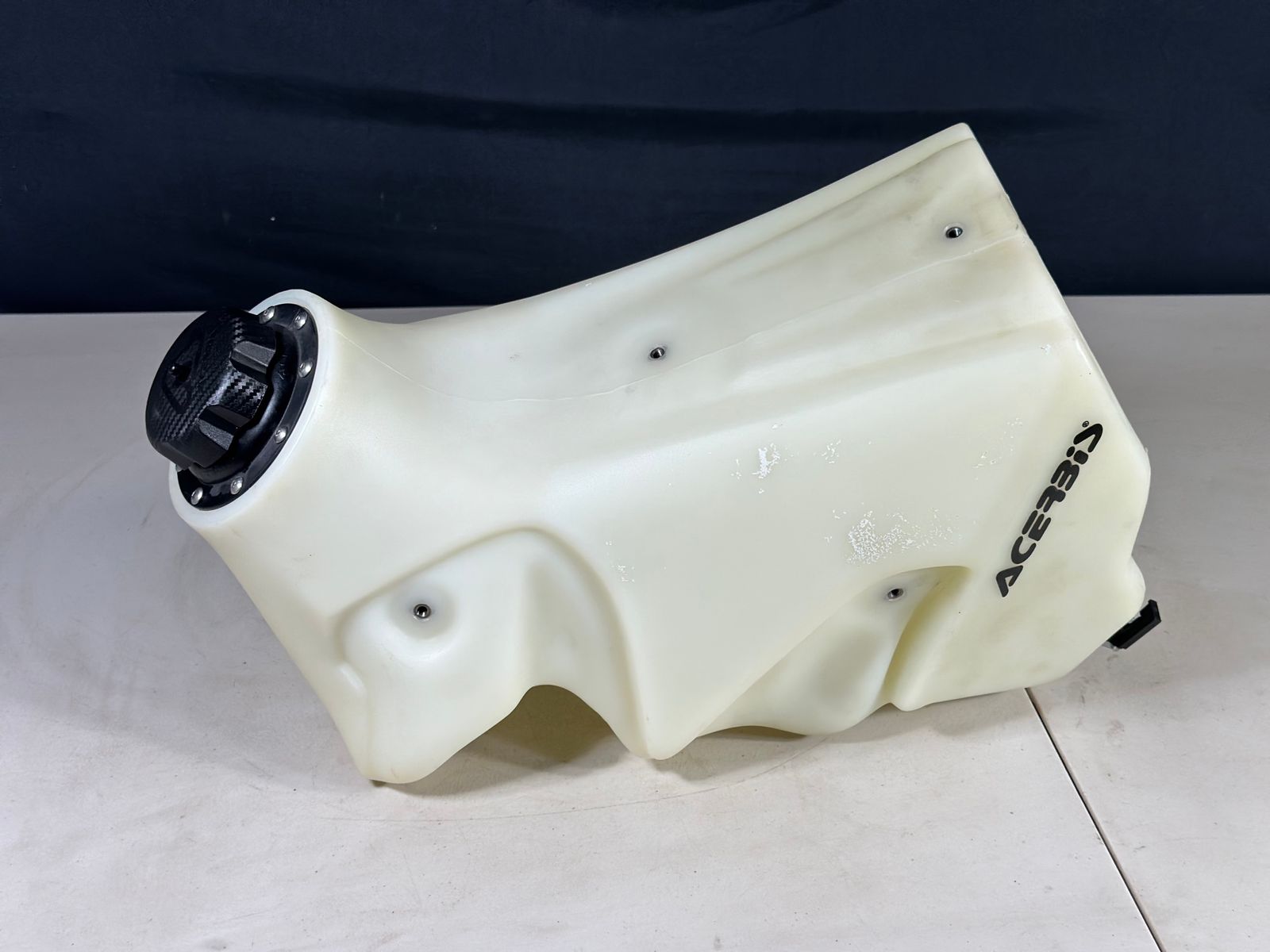 2002 - 2021 Yamaha Yz125 Yz250 3.2 Gallon Oversized Gas Fuel 2002 - 2021 Yamaha Yz125 Yz250 3.2 Gallon Oversized Gas Fuel