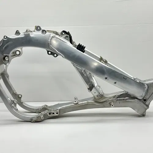 2023 Yamaha YZ450F Main Frame W/ Paperwork Chassis Assembly Aluminum 23 YZ 450 