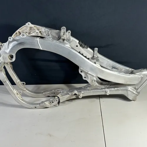 2014-2017 Yamaha Yz450f Frame Main Chassis Yz 450 Wr Fx 2016