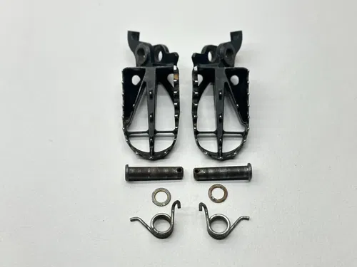 2014 Kawasaki KX250F Foot Peg Set Left Right OEM Footrests 34028-0104 Dirt Bike