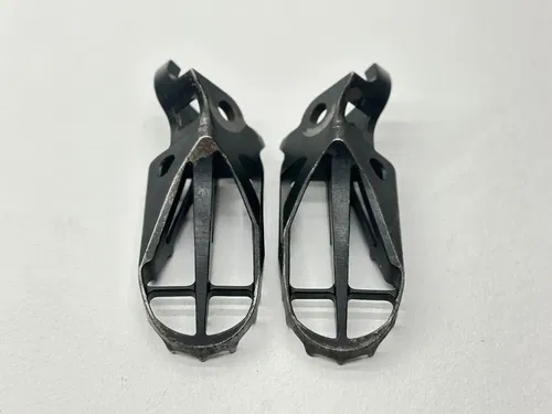 2014 Kawasaki KX250F Foot Peg Set Left Right OEM Footrests 34028-0104 Dirt Bike