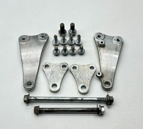 2012 Yamaha YZ450F Motor Mounts Engine Brackets Hangers Bolt Assembly Dirt Bike
