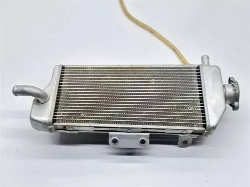 2006 Yamaha YZ450F Right Side Radiator Fill Side Cap Cooling Coolant OEM YZ 450F