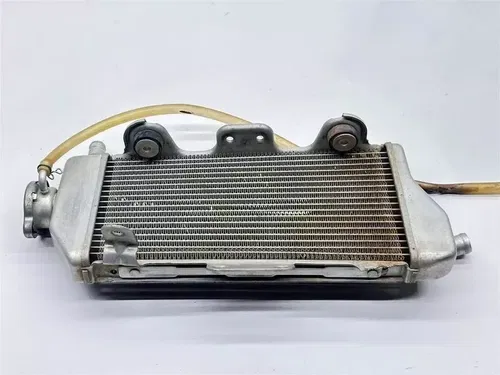 2006 Yamaha YZ450F Right Side Radiator Fill Side Cap Cooling Coolant OEM YZ 450F