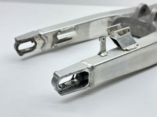 2004 Honda CR250R Swingarm OEM Rear Swing Arm 52200-KSK-000 Suspension CR 250R
