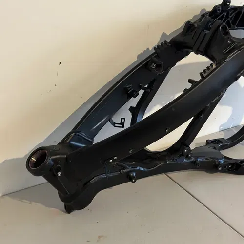 2018-2023 Yamaha Yz250f Yz450f Main Frame Chassis W/ Paperwork Black 2019 2020 2021 2022