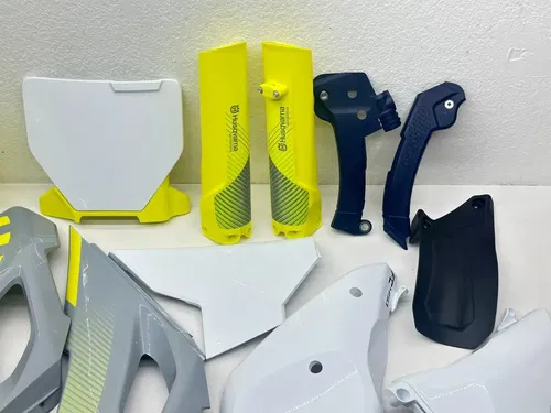 New 2024 Husqvarna FC450 Plastics Kit Shroud Fender Panel Guard Protector OEM FC