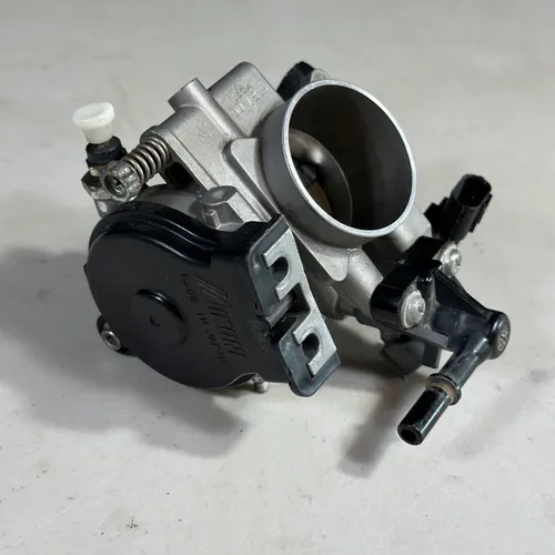 2021 Yamaha Yz250f Throttle Body Port Intake Fuel Gas Injected Injector 2019 2020 2022 2023 Fuel High Idke Chock Carb Carburator
