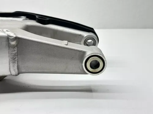 2016 Kawasaki KX250F Swingarm Suspension OEM Rear Swing Arm Dirtbike 33001-0645