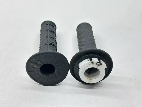 2003 Yamaha WR250F Pro Taper Grips Handlebar Throttle Tube Set 5BE-26240-00-00